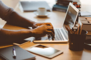 using app - Best Contractor Estimating & Invoicing Software - Hearth