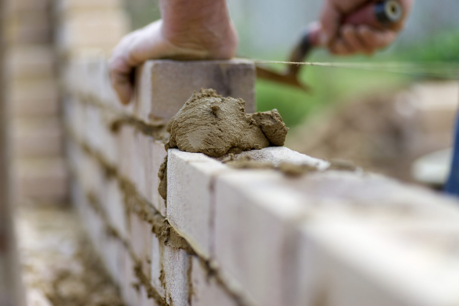bricklayer - Best Contractor Estimating & Invoicing Software - Hearth